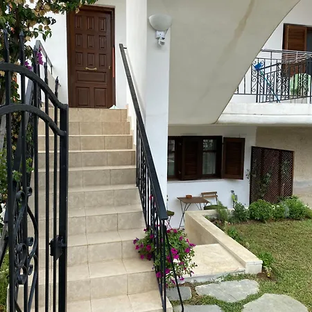 Aldebaran House Apartman *