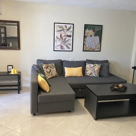 Aldebaran House Apartman *